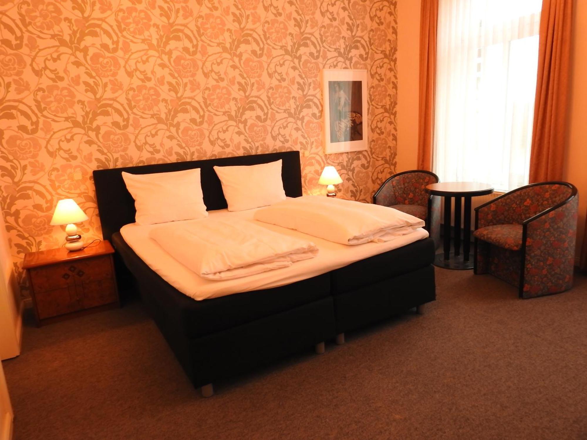 Turmhotel Weserblick Brémai repülőtér Kültér fotó